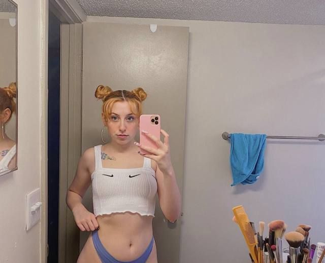 Hi I’m Hana, body magic masseuse this is best place for whoever want some fun 🍆 and relieve such as; 👅 relieve from pain, 😍 - Image 3